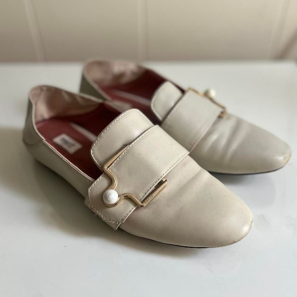 Bally Women's Cream and White Loafers